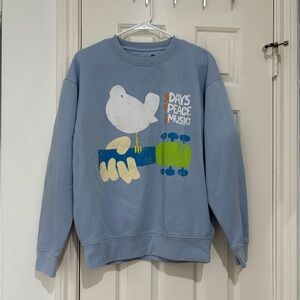 Woodstock Blue Crewneck Sweatshirt size medium